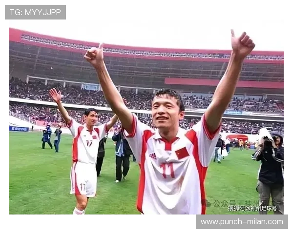 红发足球星崭露头角 带领球队逆袭赛场成就传奇