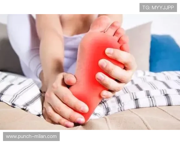 足球明星痛风困扰赛场生涯健康影响深远的隐性疾病探究